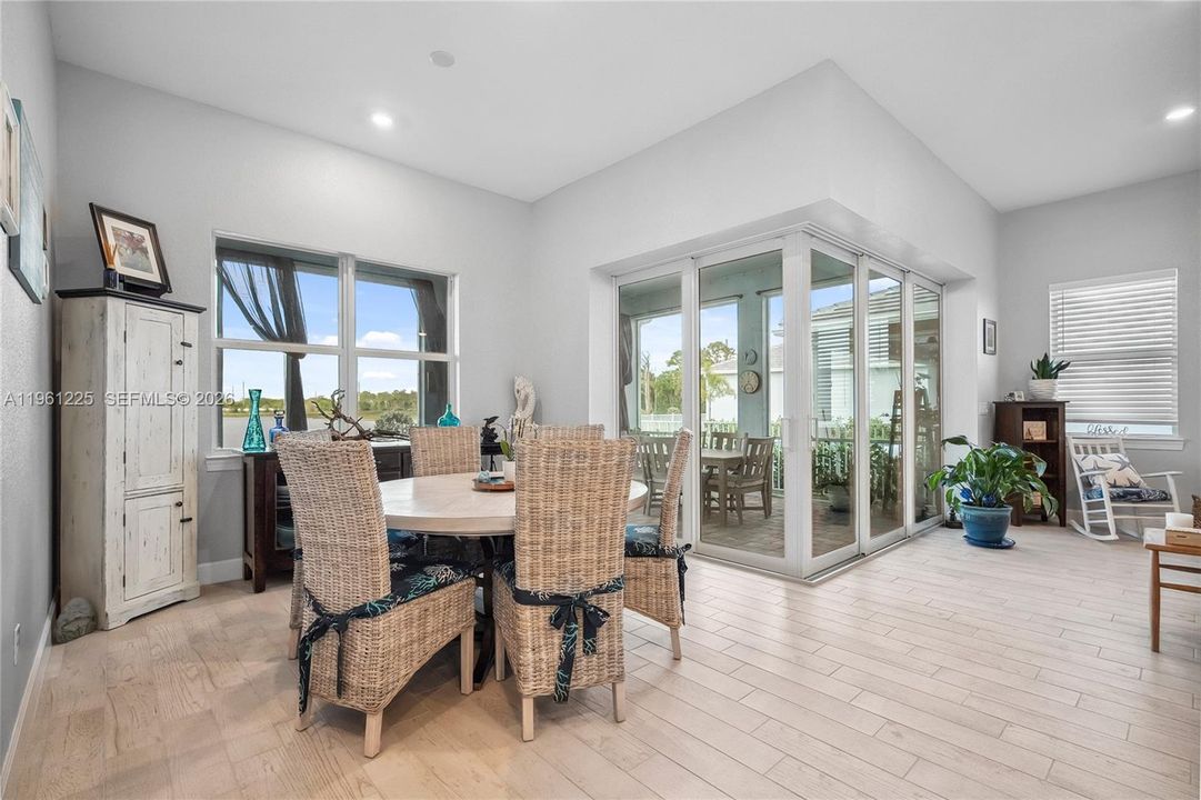 For Rent: $4,300 (3 beds, 3 baths, 2111 Square Feet)