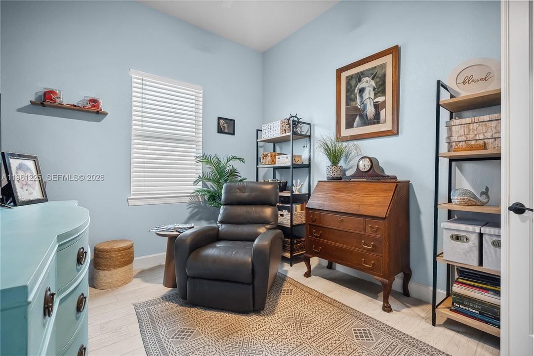 For Rent: $4,300 (3 beds, 3 baths, 2111 Square Feet)