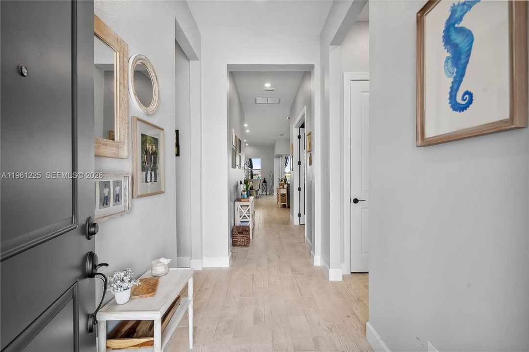 For Rent: $4,300 (3 beds, 3 baths, 2111 Square Feet)
