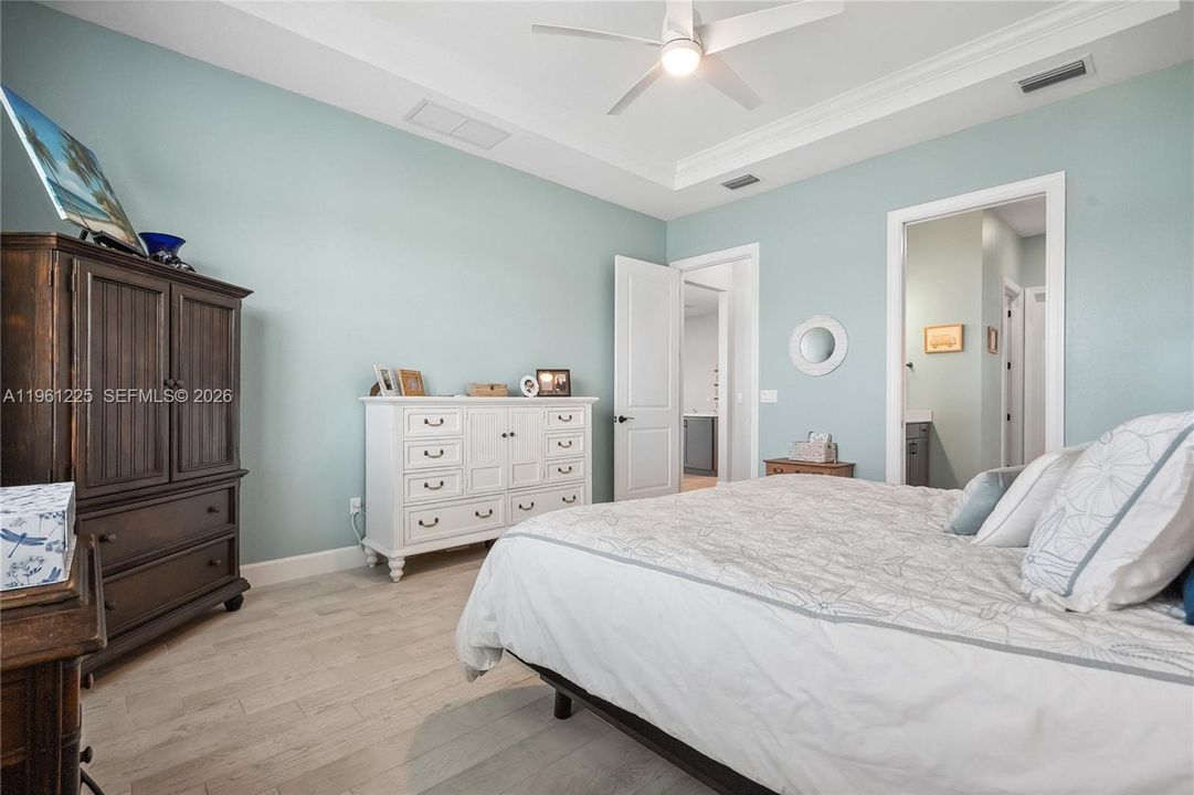 For Rent: $4,300 (3 beds, 3 baths, 2111 Square Feet)