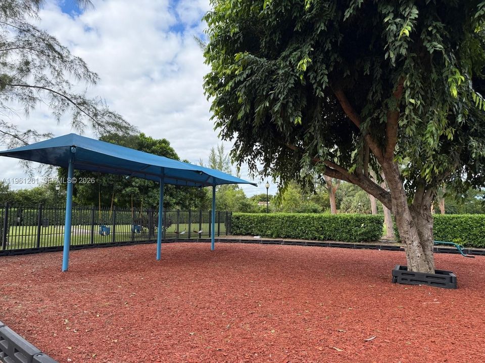 En Venta: $199,900 (1 camas, 1 baños, 900 Pies cuadrados)