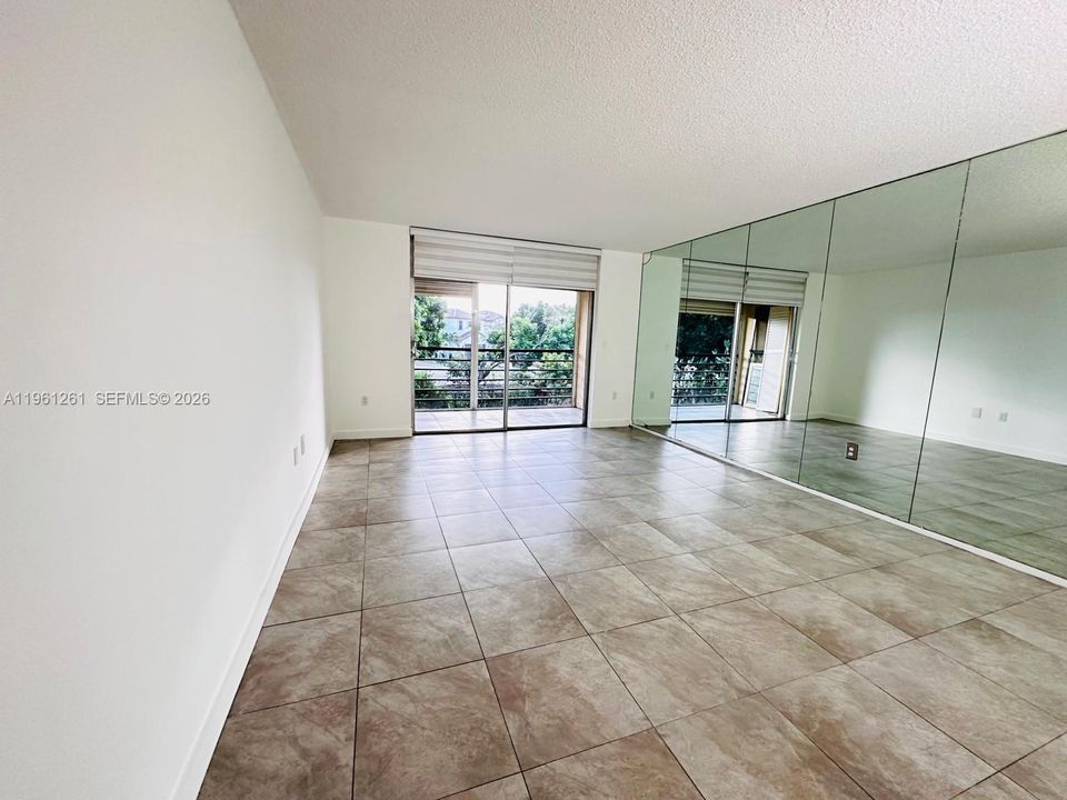 En Venta: $199,900 (1 camas, 1 baños, 900 Pies cuadrados)