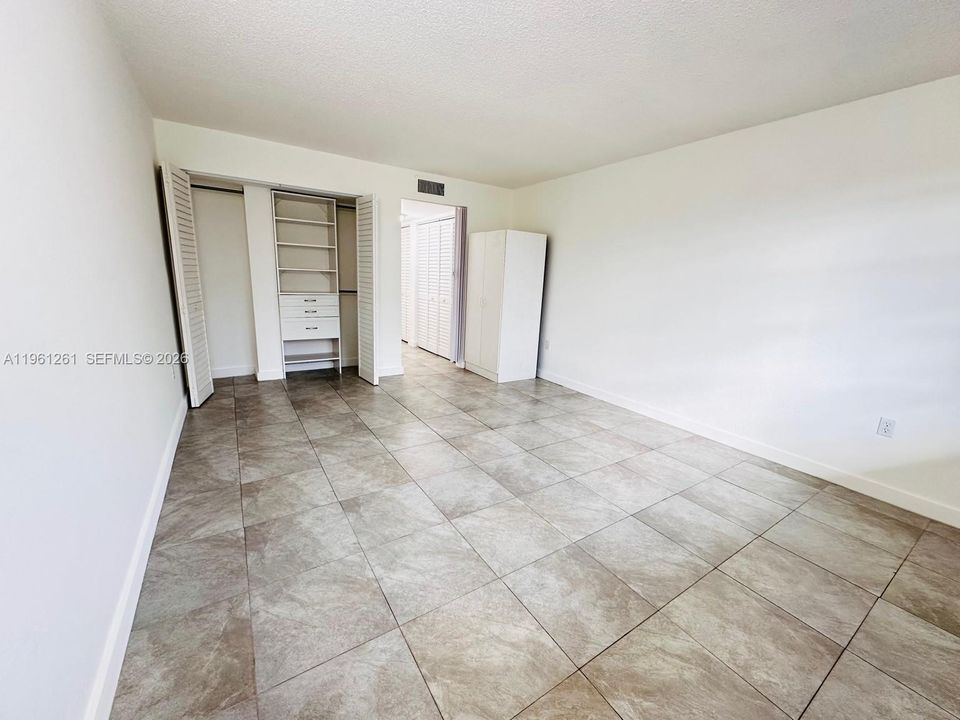 En Venta: $199,900 (1 camas, 1 baños, 900 Pies cuadrados)