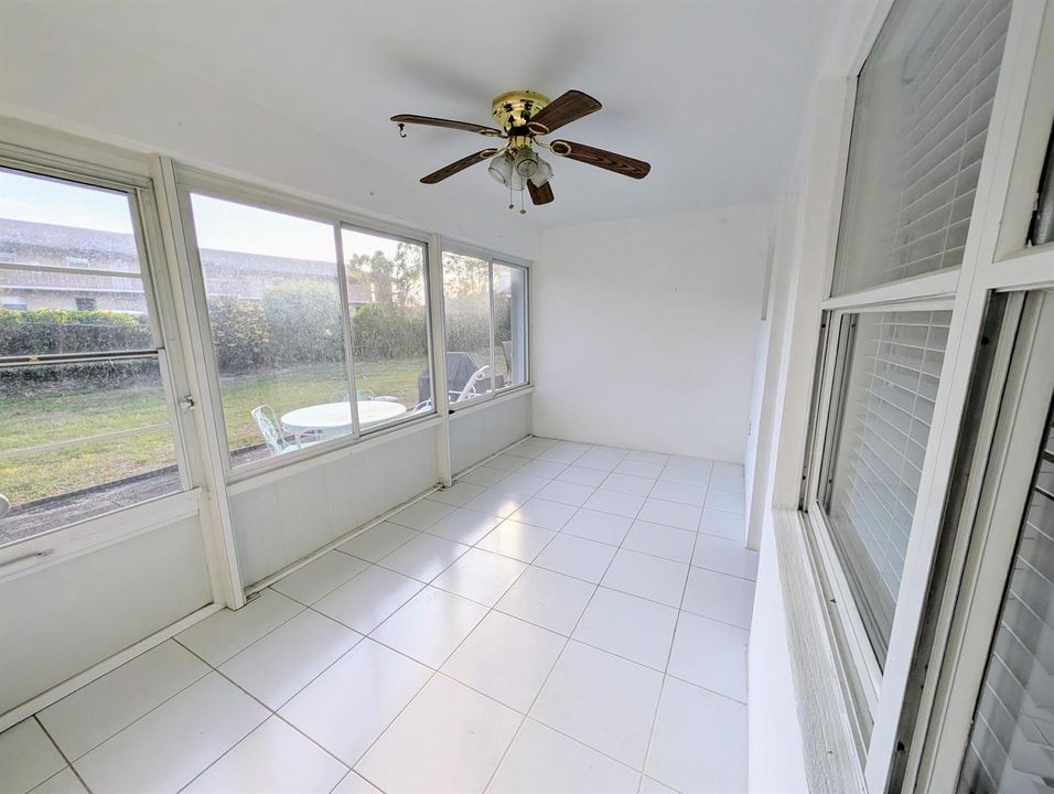 Large enclosed Patio