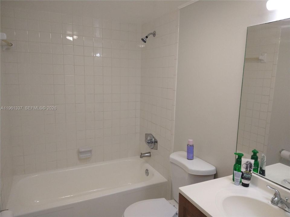 For Sale: $189,500 (2 beds, 2 baths, 1140 Square Feet)