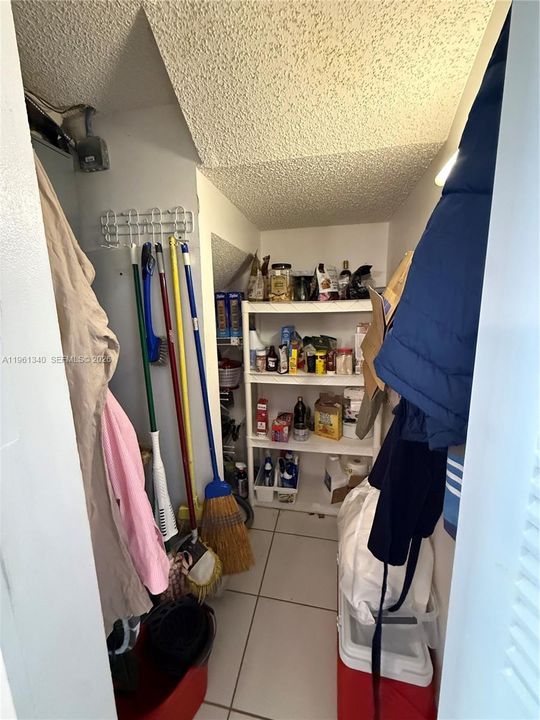 En Venta: $229,000 (2 camas, 2 baños, 1128 Pies cuadrados)
