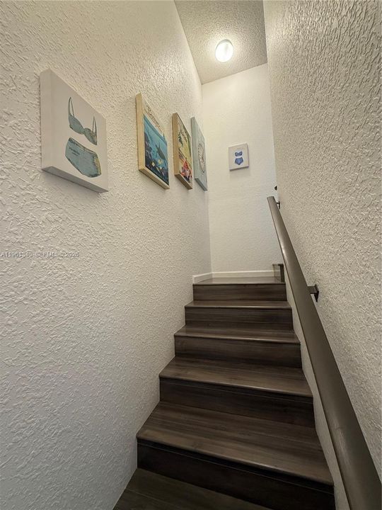 En Venta: $229,000 (2 camas, 2 baños, 1128 Pies cuadrados)
