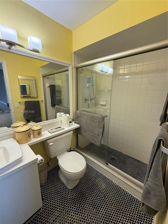 En Venta: $229,000 (2 camas, 2 baños, 1128 Pies cuadrados)