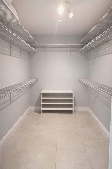 Master Bedroom Walk in