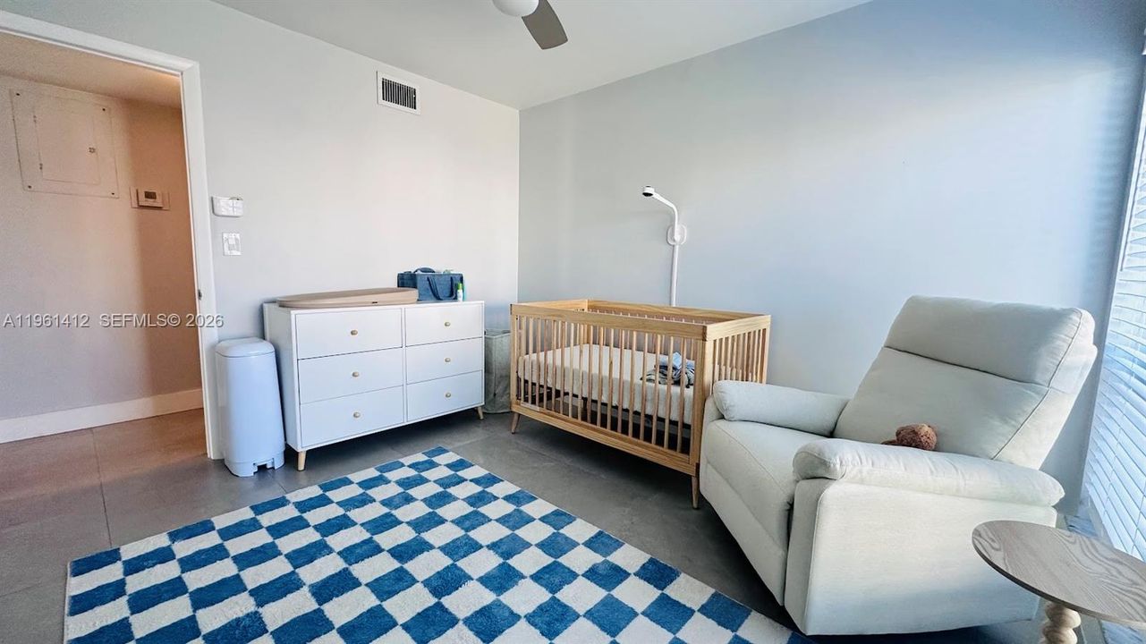Active With Contract: $255,000 (2 beds, 2 baths, 1056 Square Feet)