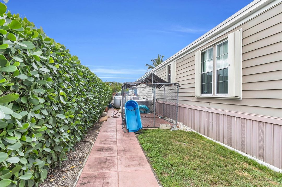 На продажу: $315,000 (3 спален, 2 ванн, 1690 Квадратных фут)