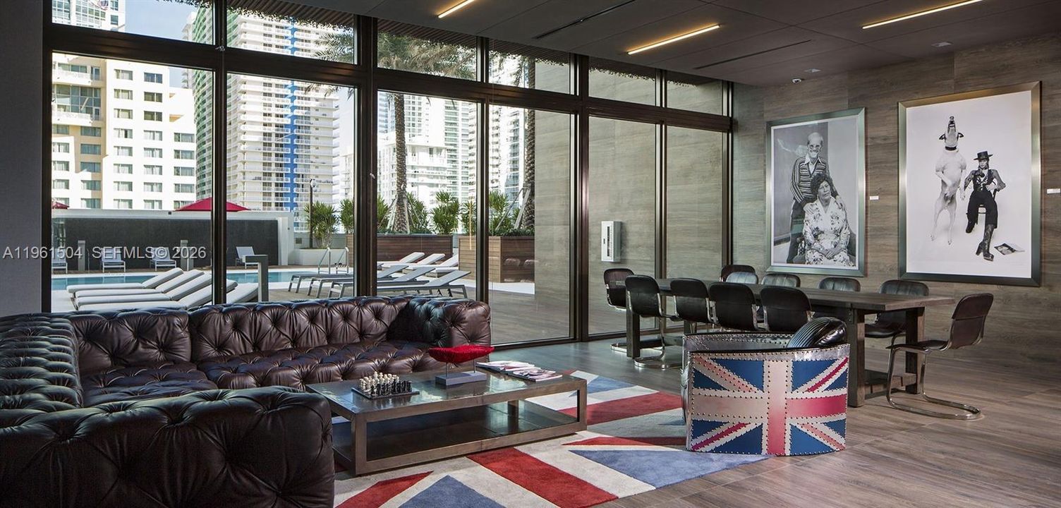 For Sale: $634,000 (1 beds, 1 baths, 830 Square Feet)