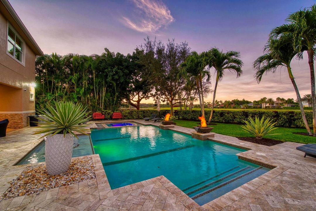 Custom Saltwater Pool & Spa