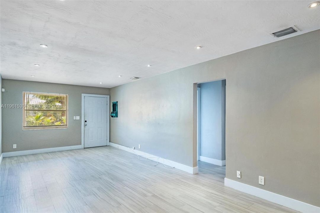 En Venta: $1,250,000 (0 camas, 0 baños, 2064 Pies cuadrados)