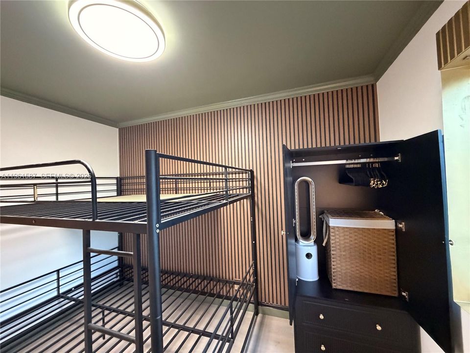 В аренду: $7,200 (4 спален, 3 ванн, 1625 Квадратных фут)
