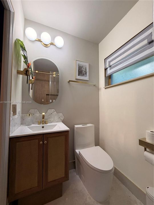 В аренду: $7,200 (4 спален, 3 ванн, 1625 Квадратных фут)