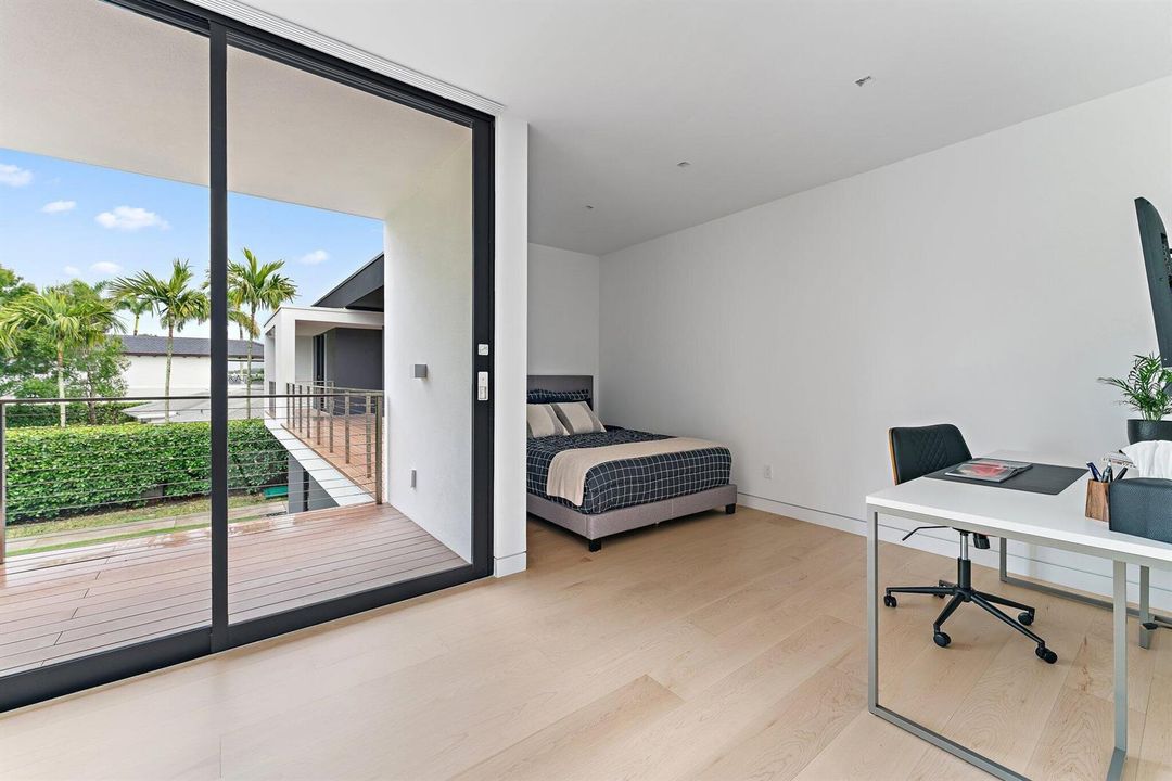 Second Bedroom-Balcony Views