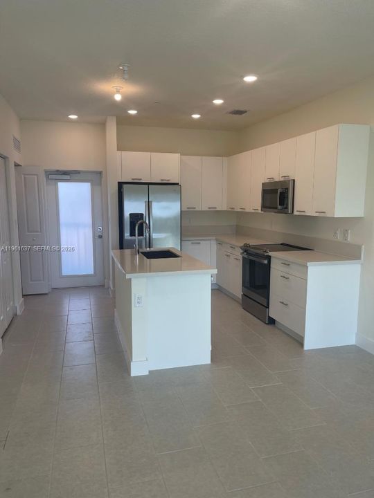En Venta: $525,000 (3 camas, 2 baños, 1124 Pies cuadrados)