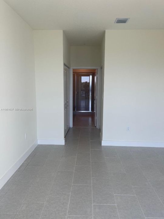En Venta: $525,000 (3 camas, 2 baños, 1124 Pies cuadrados)