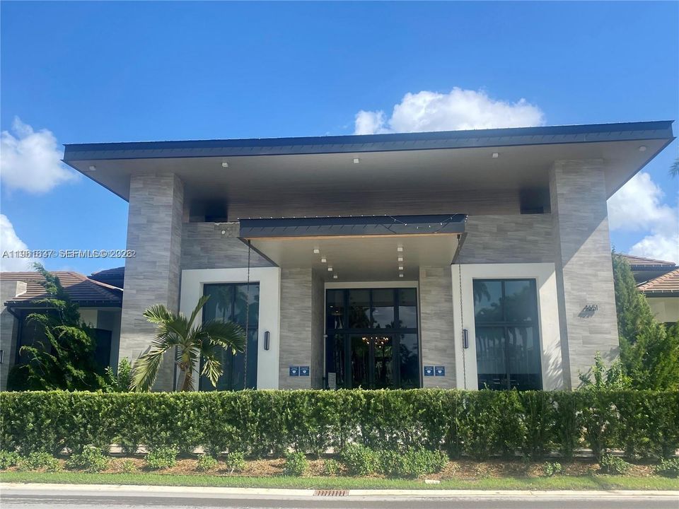 En Venta: $525,000 (3 camas, 2 baños, 1124 Pies cuadrados)