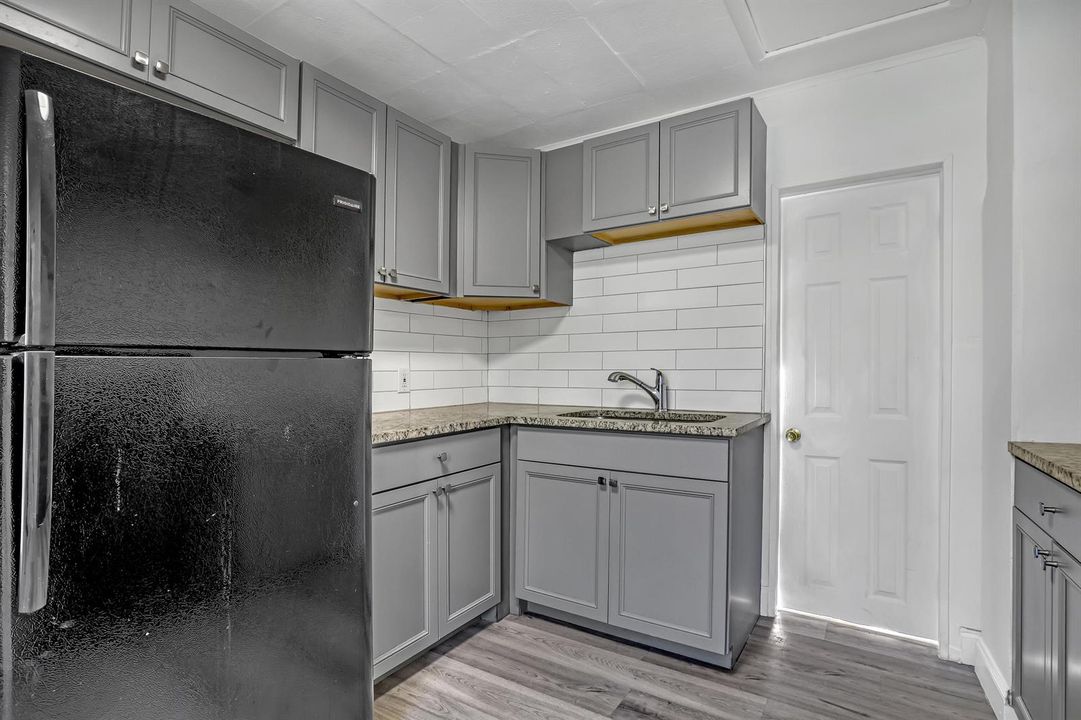 180 W 15th (10)