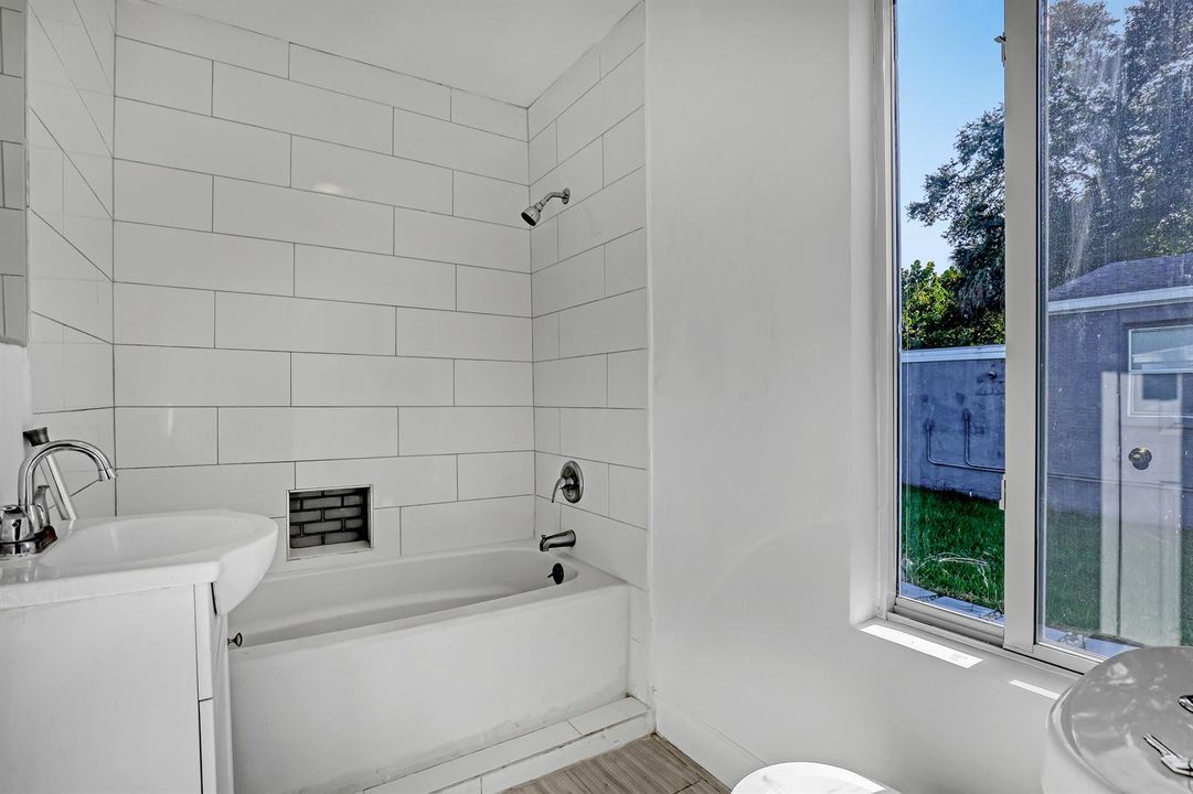 180 W 15th (15)