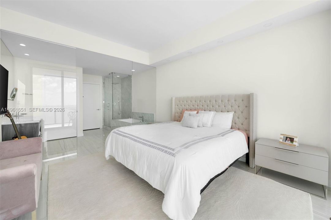 For Sale: $2,190,000 (4 beds, 4 baths, 1871 Square Feet)