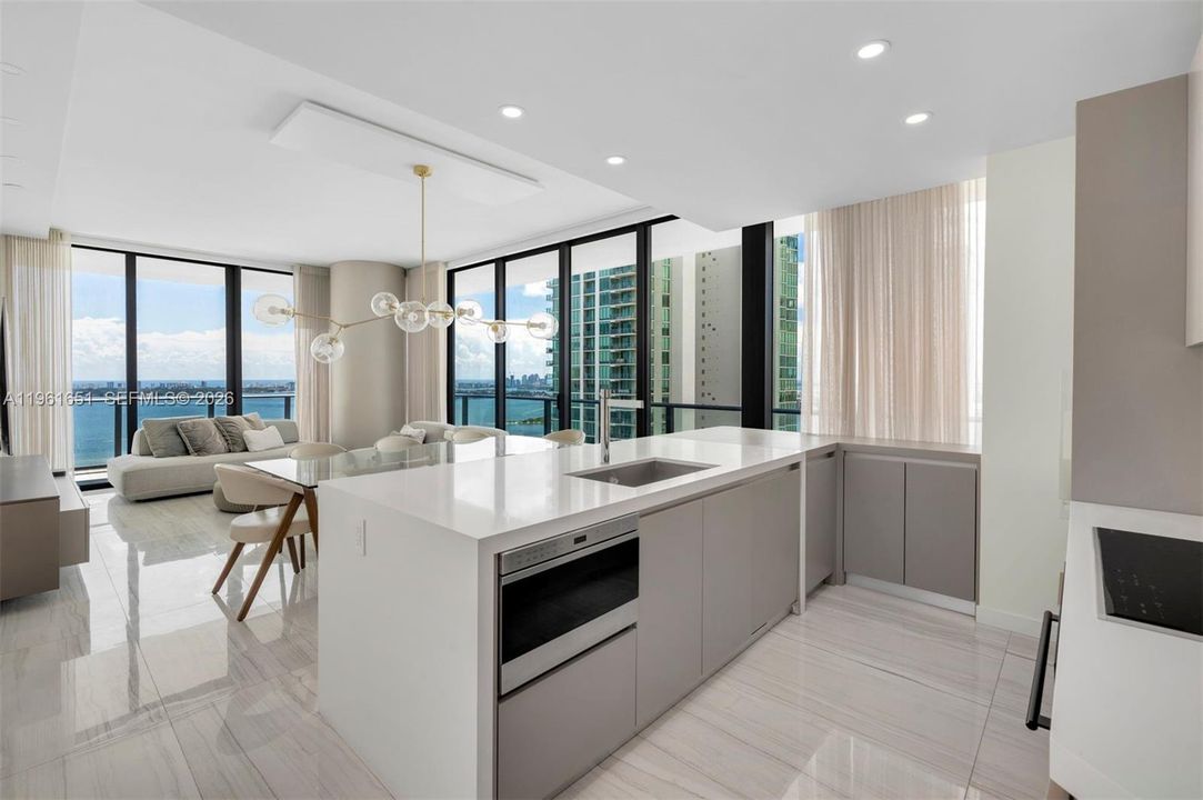 For Sale: $2,190,000 (4 beds, 4 baths, 1871 Square Feet)