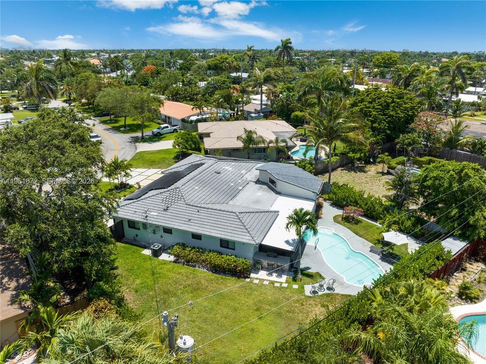 For Sale: $1,037,000 (3 beds, 3 baths, 2194 Square Feet)