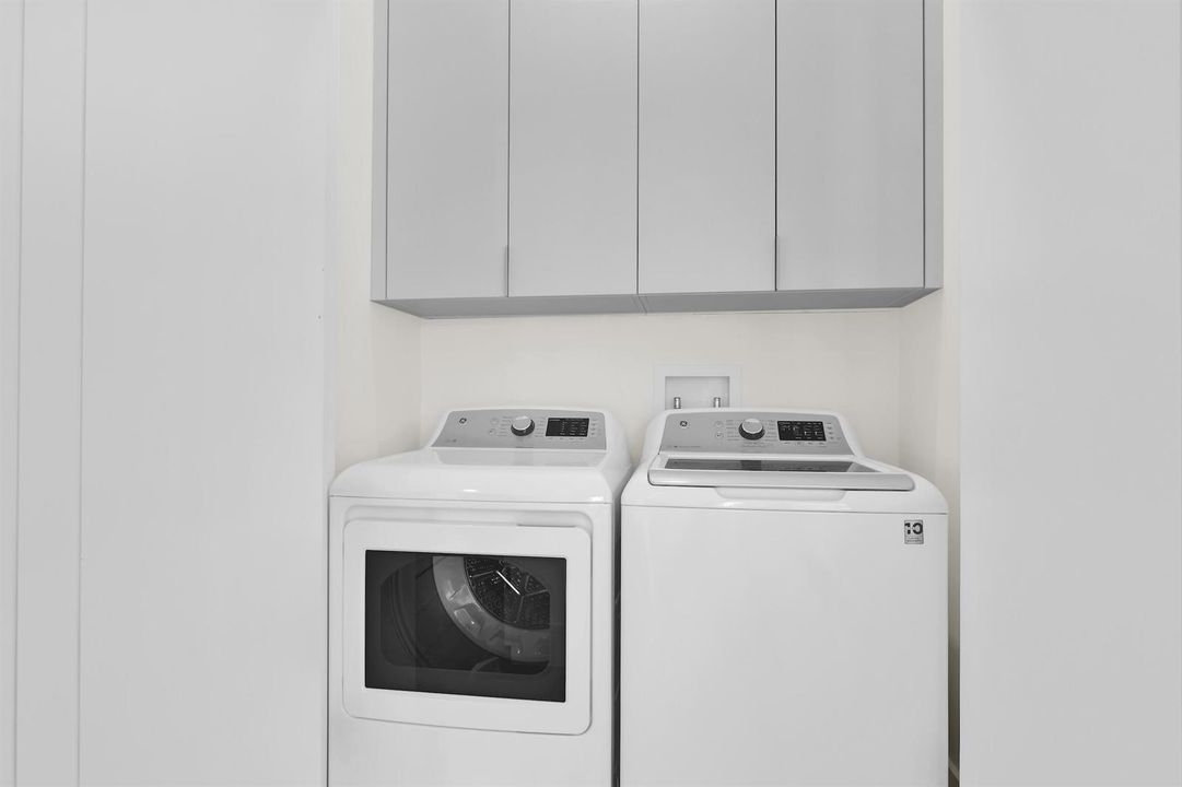 Upstairs Laundry -355 E Boca Raton Rd, B