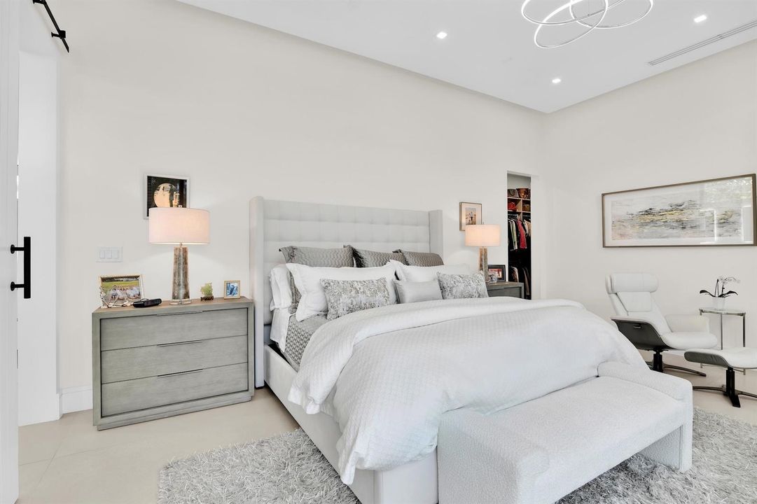 Master Suite -355 E Boca Raton Rd, Boca