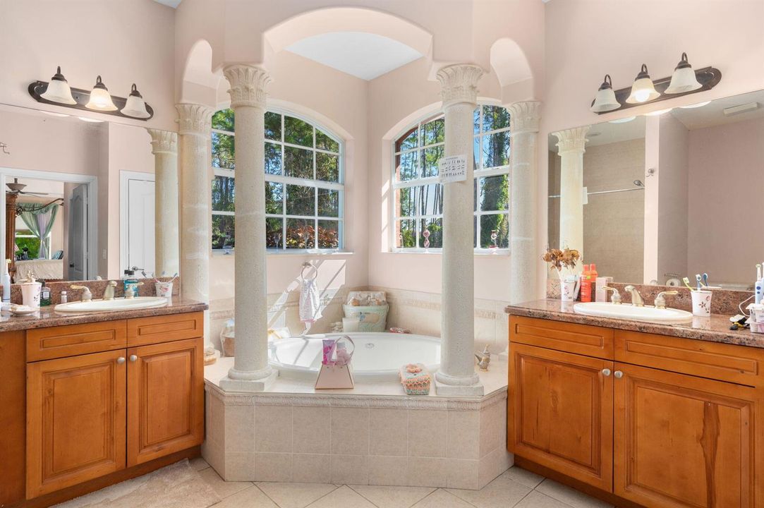 12-web-or-mls-5305 Southwind Trl - 12