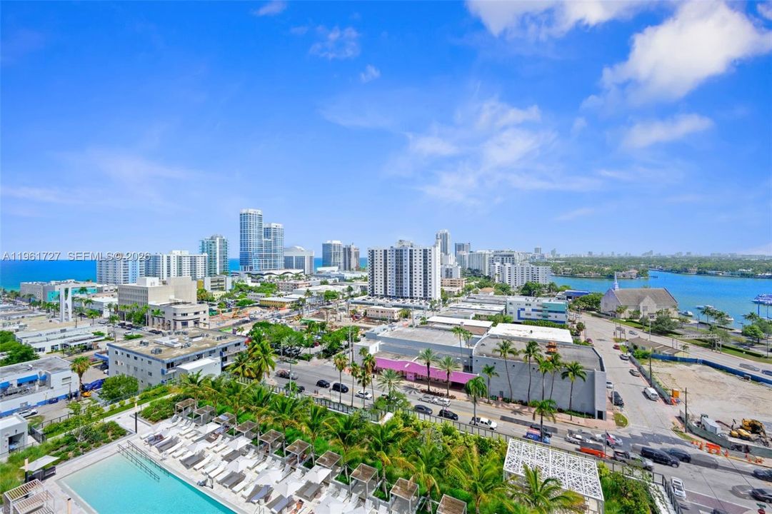 For Sale: $1,520,000 (2 beds, 2 baths, 813 Square Feet)