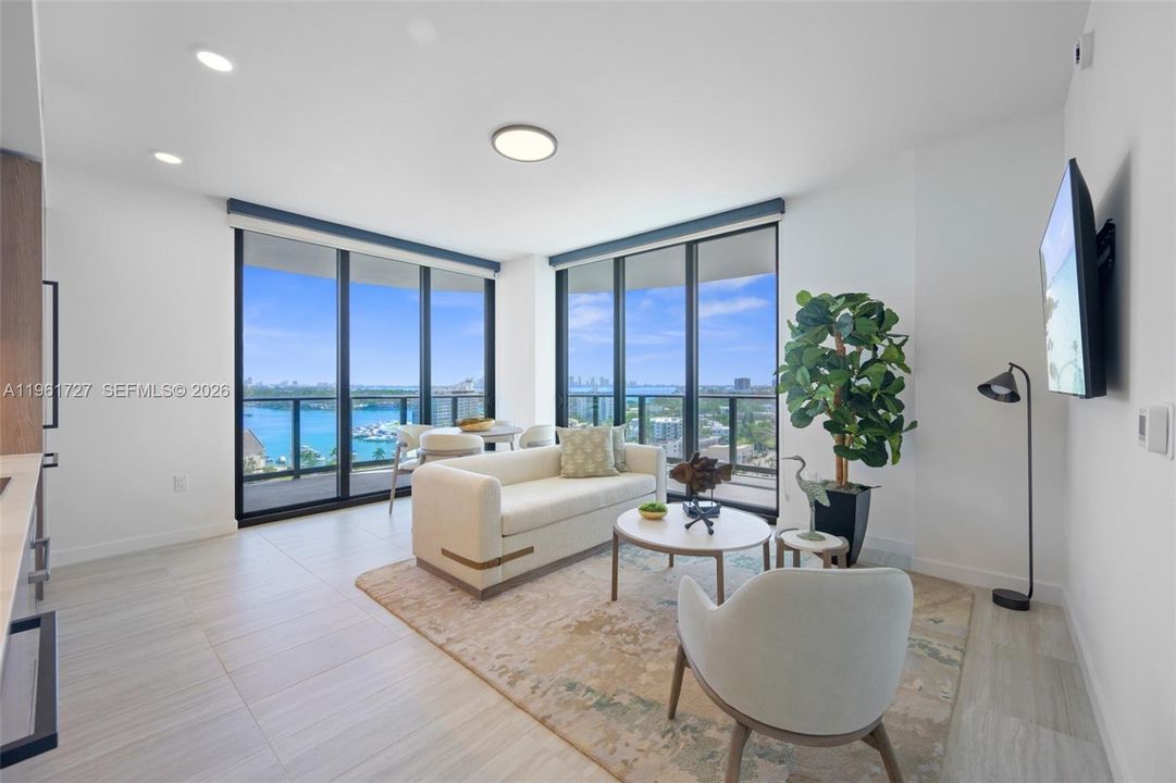 For Sale: $1,520,000 (2 beds, 2 baths, 813 Square Feet)