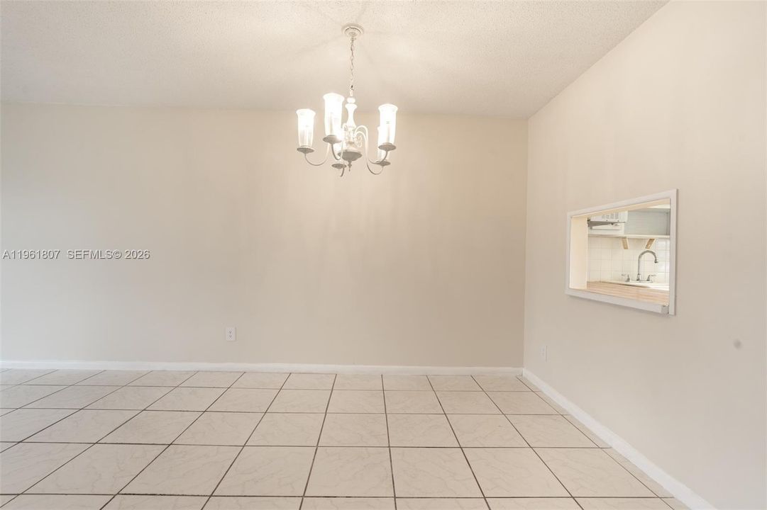 For Sale: $72,000 (1 beds, 1 baths, 775 Square Feet)