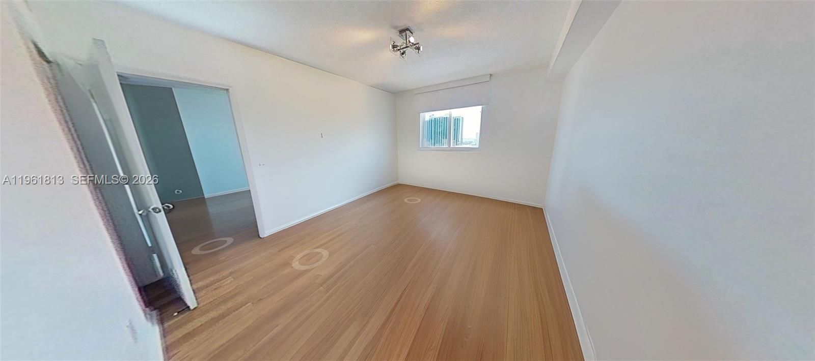 На продажу: $425,000 (2 спален, 2 ванн, 1057 Квадратных фут)