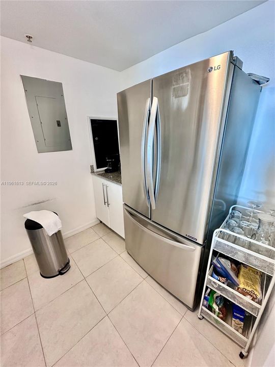 На продажу: $425,000 (2 спален, 2 ванн, 1057 Квадратных фут)