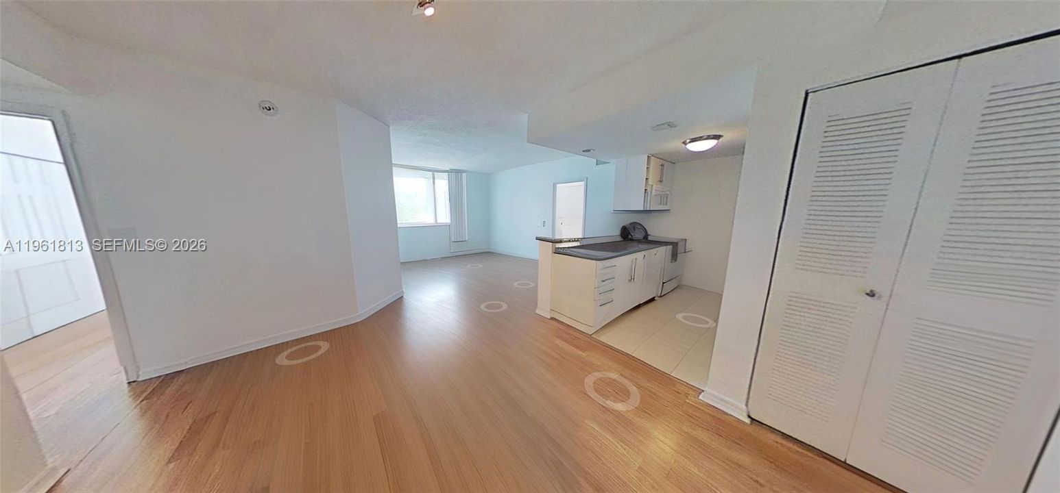 На продажу: $425,000 (2 спален, 2 ванн, 1057 Квадратных фут)