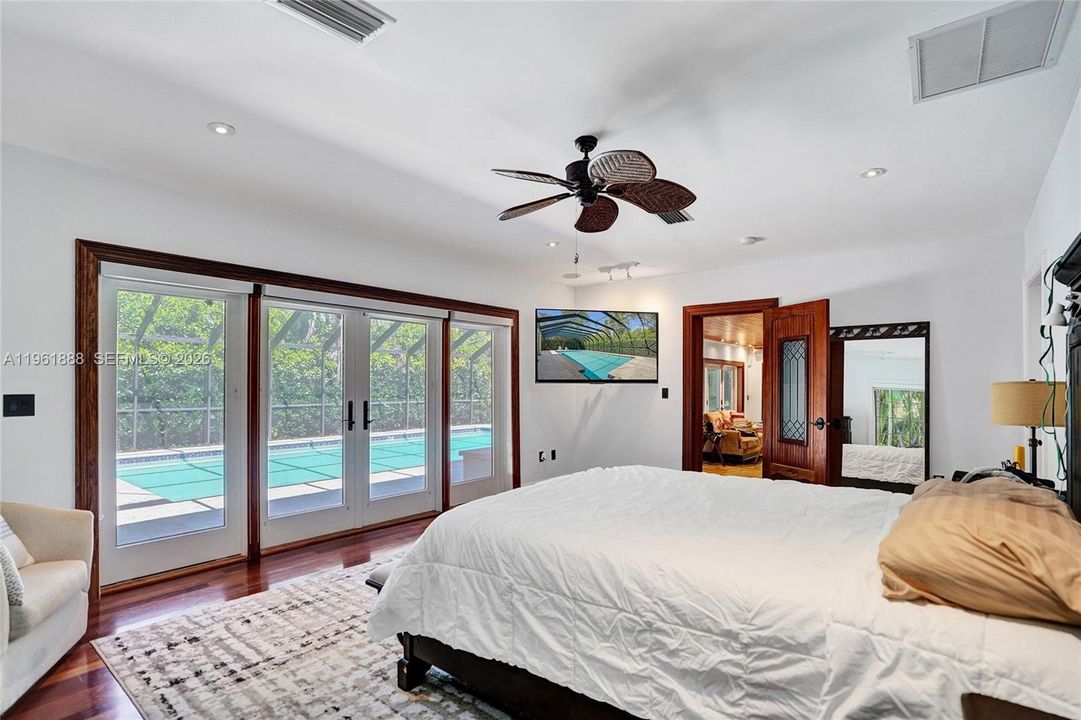 For Sale: $2,350,000 (3 beds, 3 baths, 2261 Square Feet)