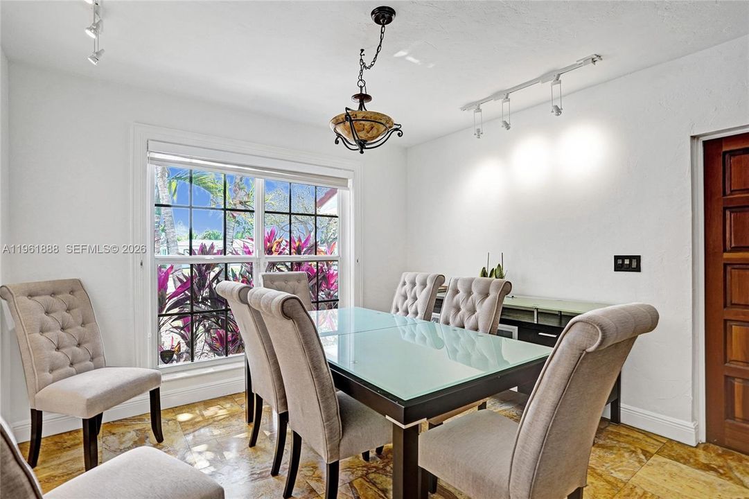 For Sale: $2,350,000 (3 beds, 3 baths, 2261 Square Feet)