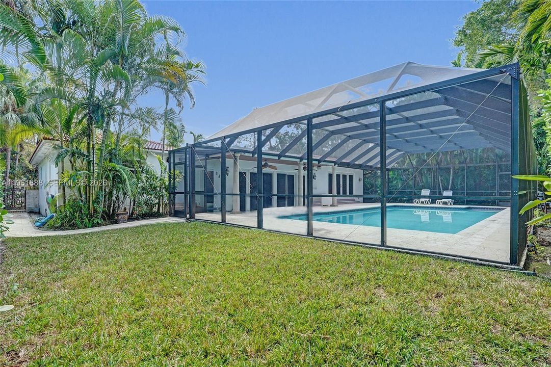 For Sale: $2,350,000 (3 beds, 3 baths, 2261 Square Feet)
