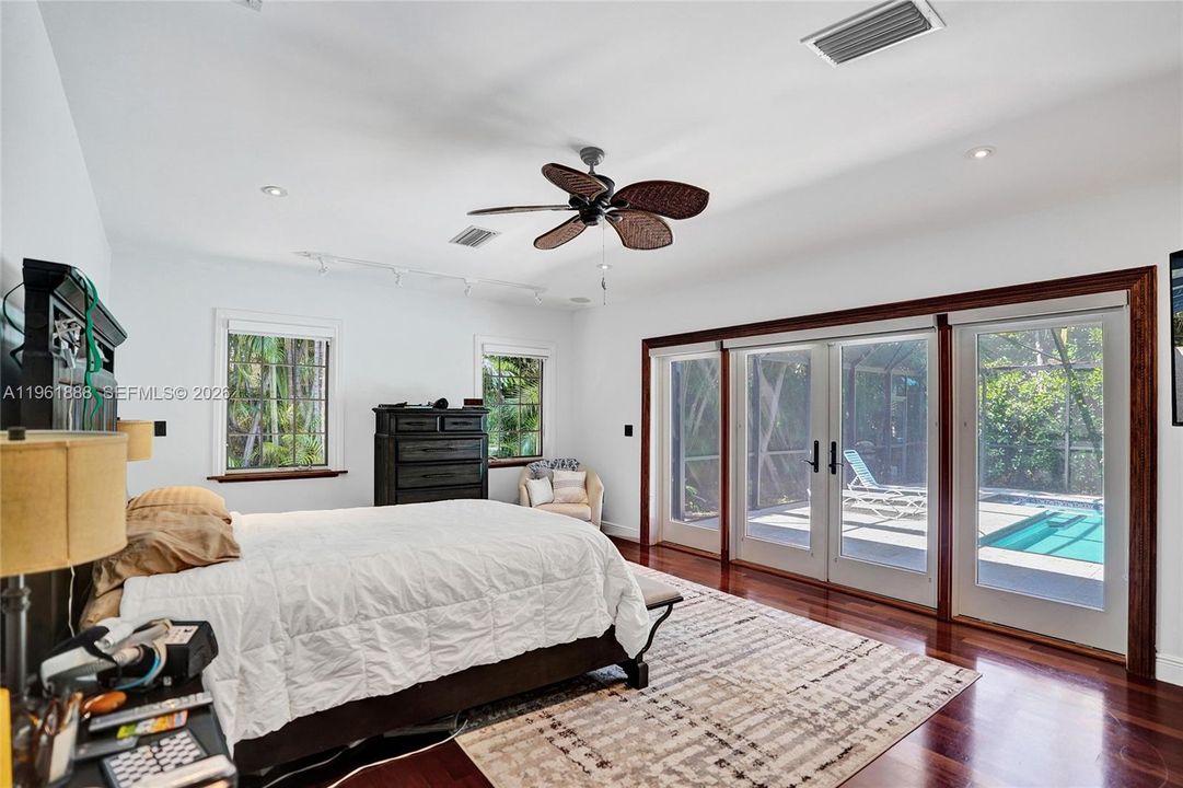 For Sale: $2,350,000 (3 beds, 3 baths, 2261 Square Feet)
