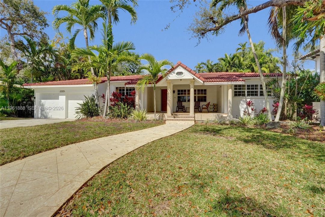 For Sale: $2,350,000 (3 beds, 3 baths, 2261 Square Feet)
