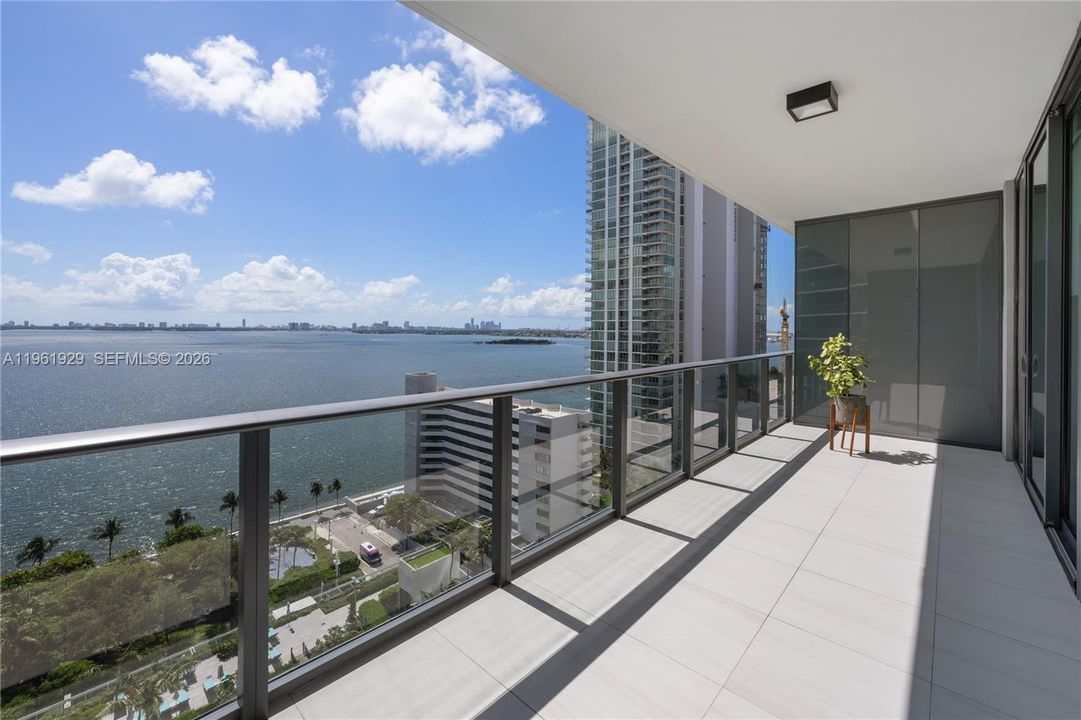 En Venta: $1,060,000 (2 camas, 3 baños, 1186 Pies cuadrados)