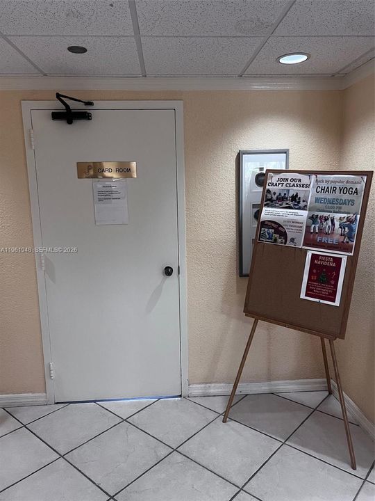 For Sale: $148,000 (1 beds, 2 baths, 980 Square Feet)