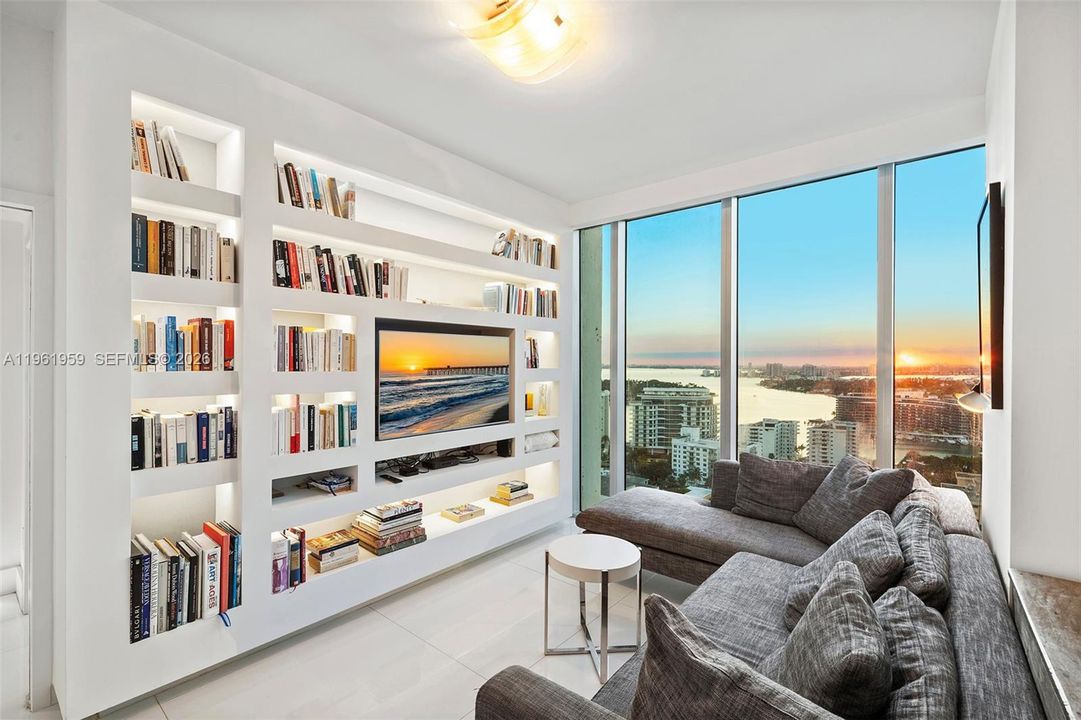 For Sale: $4,500,000 (3 beds, 3 baths, 2940 Square Feet)