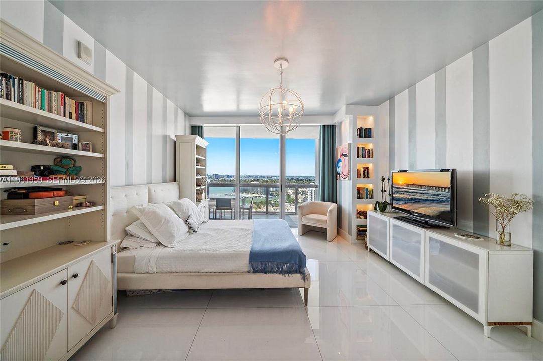 For Sale: $4,500,000 (3 beds, 3 baths, 2940 Square Feet)
