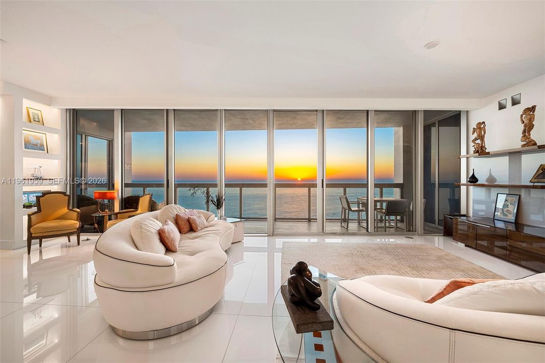 For Sale: $4,500,000 (3 beds, 3 baths, 2940 Square Feet)