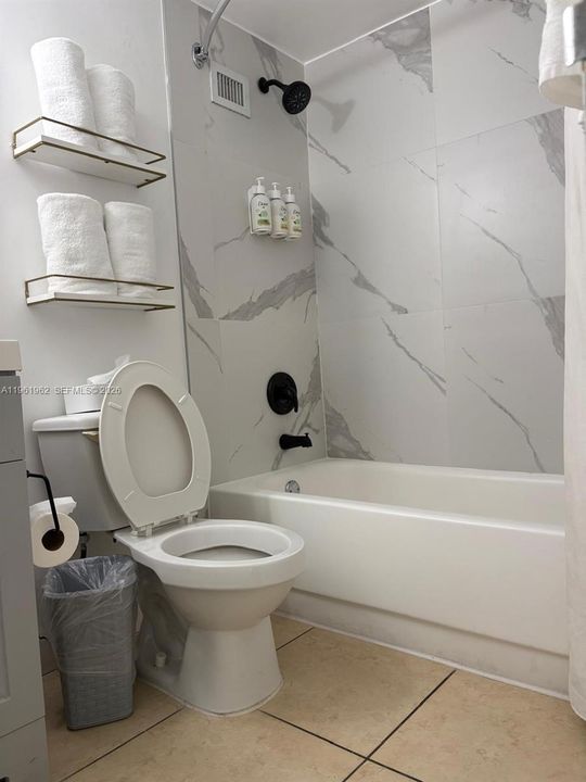 For Sale: $149,900 (0 beds, 1 baths, 360 Square Feet)