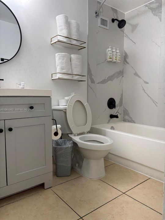 For Sale: $149,900 (0 beds, 1 baths, 360 Square Feet)